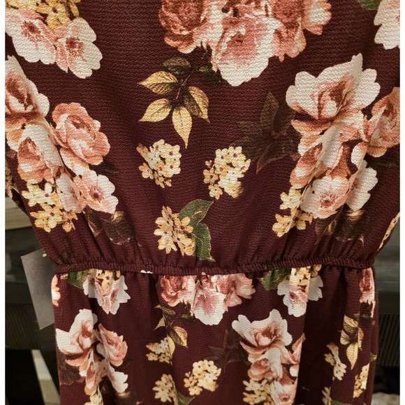 NWT  Very Pretty J for Justify Red Floral Dress‎ MEDIUM - Picture 5 of 7